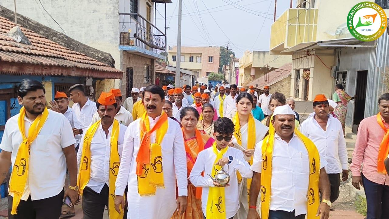 खंडाळाः विद्यमान आमदारांना घरी बसवून आपल्या सुखदुःखात असणाऱ्या उमेदवाराला साथ द्यावीः पुरुषोत्तम जाधवांचे येथील मतदारांना आवाहन