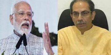 पंतप्रधान नरेंद्र मोदींच्या सभेआधी ‘हे’ पोस्टर पुणेकरांचे लक्ष वेधून घेतयं; मोदींच्या हाती धनुष्यबाण: विकासाचं लाडकं नाव धनुष्यबाणची टॅगलाईन