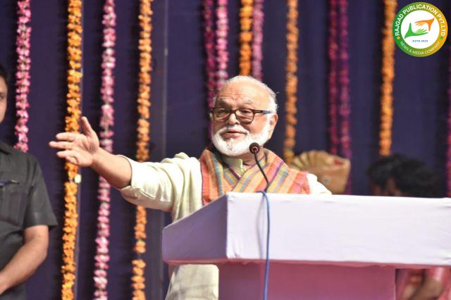 बारामतीः भुजबळ समर्थकांकडून उपमुख्यमंत्री अजित पवार यांच्या घरासमोर घोषणाबाजी; ओबीसी समाजामध्ये नाराजीचा सूर कायम