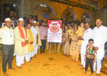 जेजुरीः चंपाषष्ठीचे औचित्य साधत मार्तंड देवसंस्थान लोगोचे अनावरण