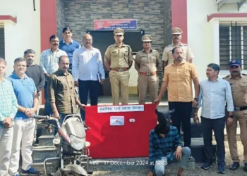 Satara Crime News  गावठी पिस्टल बाळगल्या प्रकरणी एकाला सापळा सचून अटक; सातारा पोलिसांची मोठी कारवाई