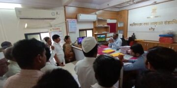 खडी क्रेशर तत्काळ बंद ठेवण्याचे आदेशा नंतर नांदगावमध्ये खडी क्रेशर प्रकरणी आंदोलन तूर्तास स्थगित