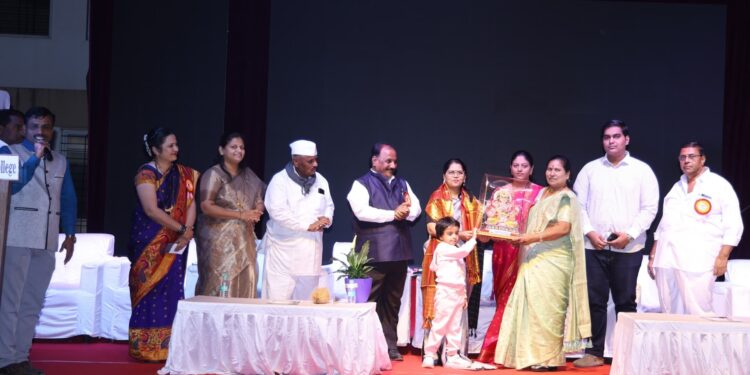 ‘उधाण’ जल्लोषात साजरे: नवसह्याद्री गुरुकुलचे वार्षिक स्नेहसंमेलन उत्साहात पार पडले