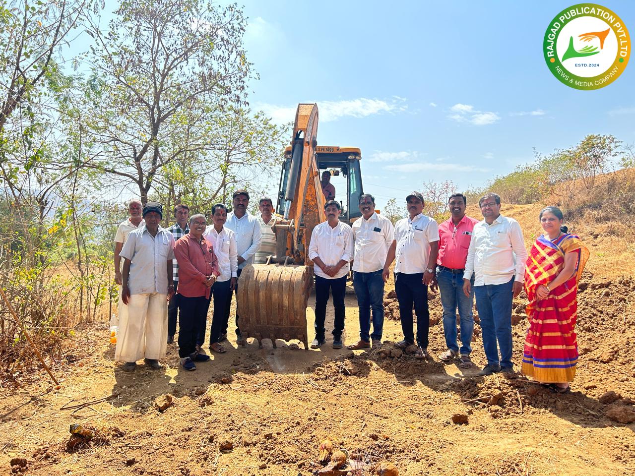 शेतकऱ्यांना होणाऱ्या अडचणी होणार दूर; जोगवडी येथे पाणंद रस्त्याच्या कामाचे भूमिपूजन संपन्न