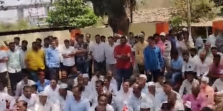 जांभुळवाडीतील शेतकऱ्यांचा PMRDA रिंगरोड प्रकल्पाला तीव्र विरोध