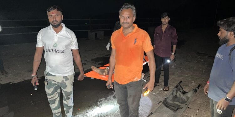 राजगडच्या बालेकिल्ल्यावरून विवाहितेचा ४०० फूट खोल दरीत कोसळून मृत्यू; पर्यटक सुरक्षेवर प्रश्नचिन्ह