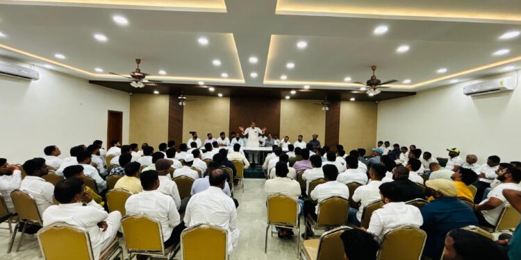 “आगामी निवडणुकांसाठी तयारीला लागा” – कुलदीप कोंडे; भोर तालुक्यात शिवसैनिकांची आढावा बैठक उत्साहात