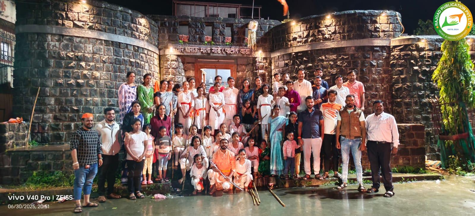 शस्त्रविद्येच्या शिस्तबद्ध प्रशिक्षणाची नेत्रदीपक सांगता; वीर धाराऊ तरुण मंडळाच्या शिबिरात लहानग्या मावळ्यांचे शौर्यदर्शन