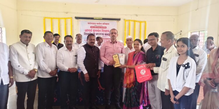 शिक्षकांनी अद्ययावत रहाणे हि काळाची गरज -भाऊसाहेब कारेकर